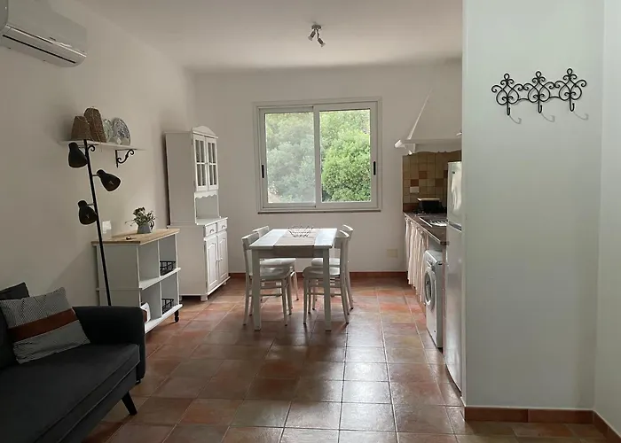 Ucuppu Apartman *